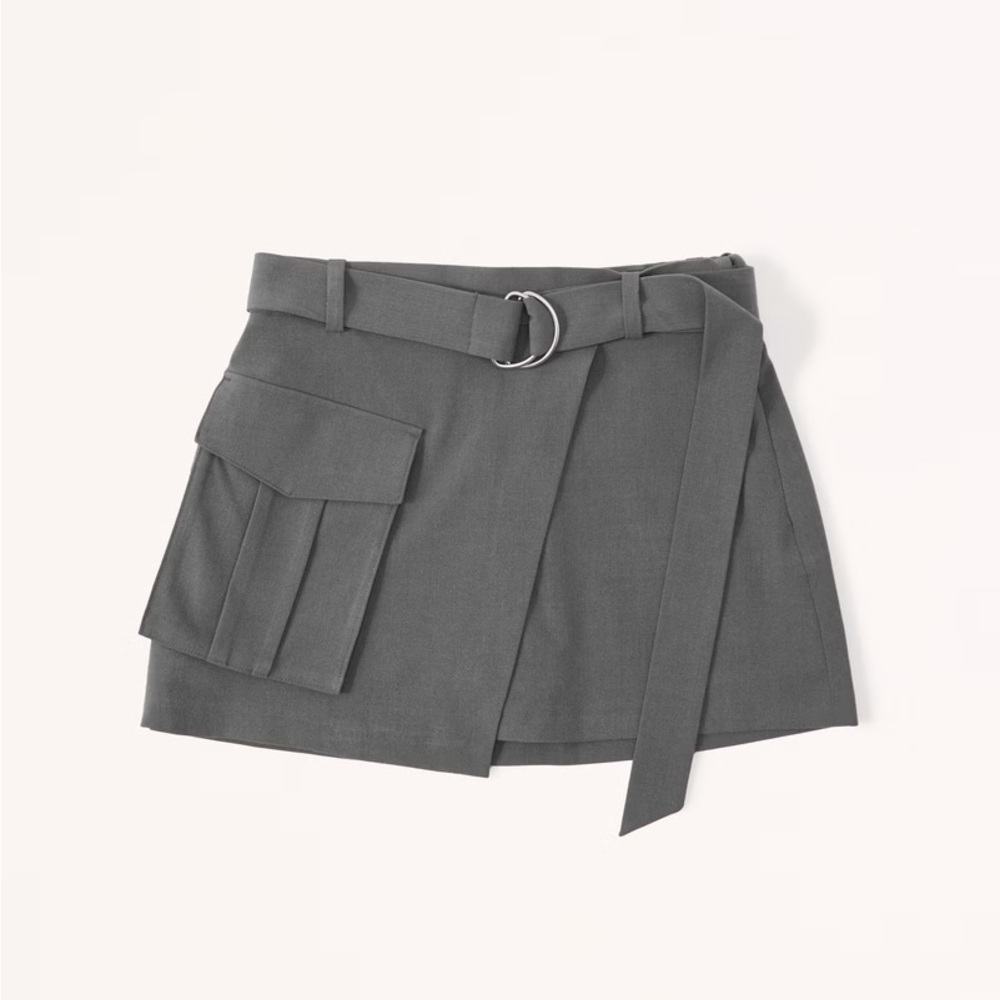 Abercrombie Gray Utility Skort with Belt